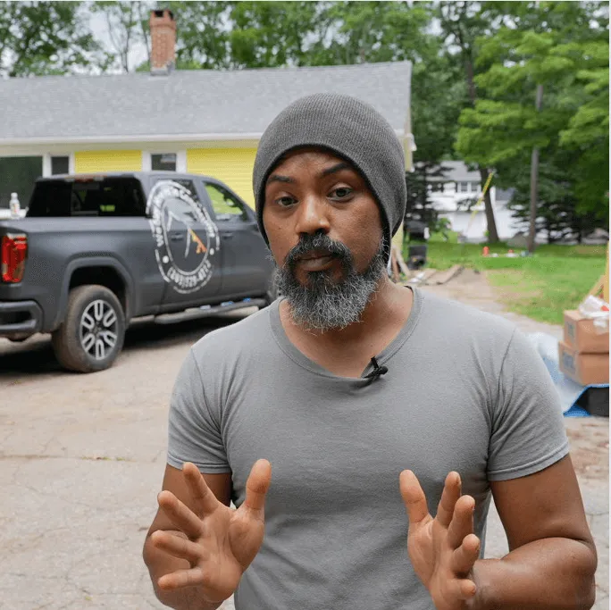 J_handsUp-1 J_handsUp-1